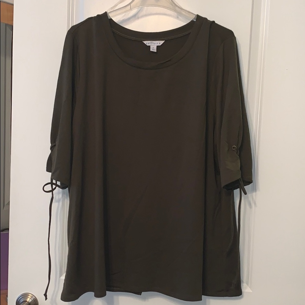 NWOT Olive Green Boutique Tulip Top